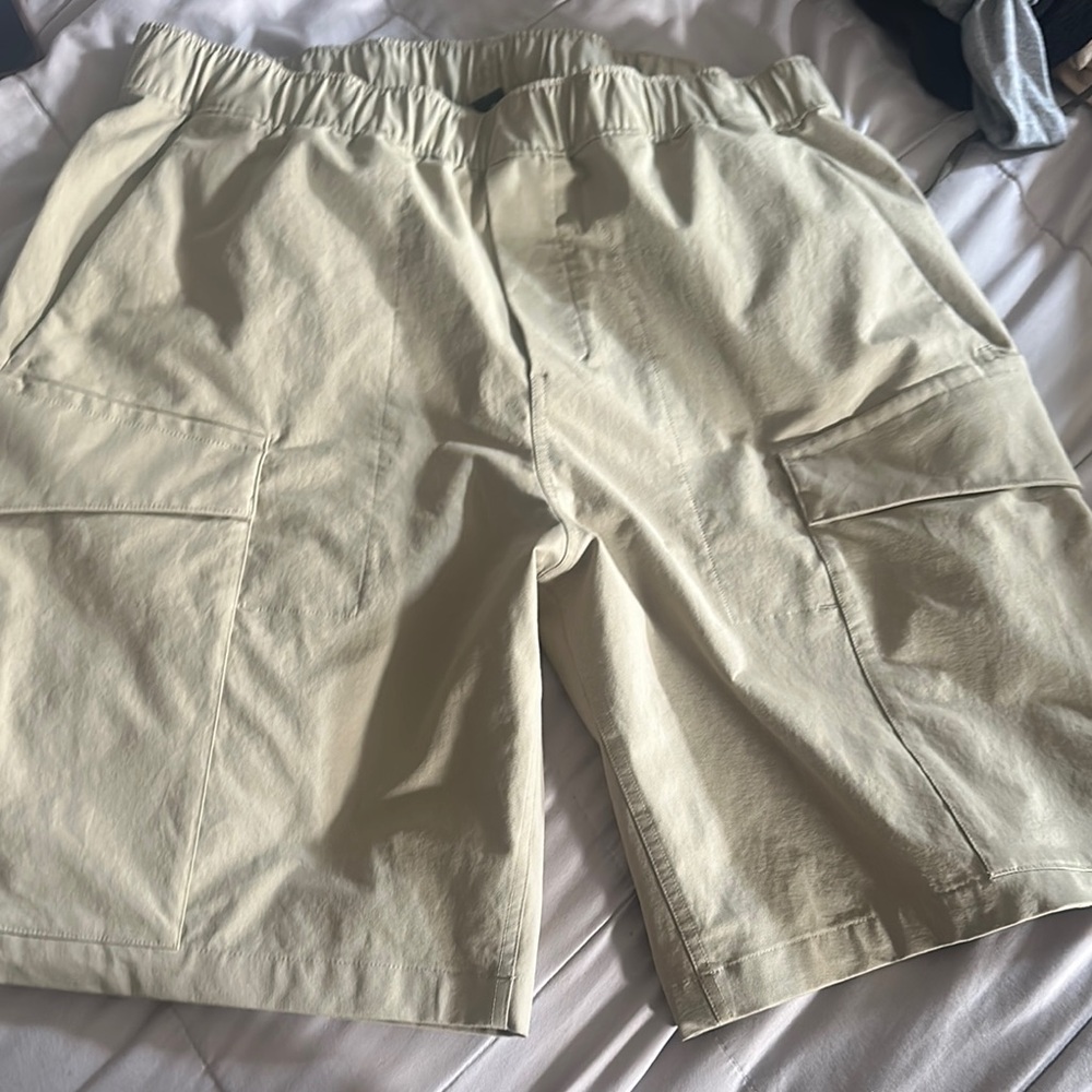 Lululemon Men's Tan Cargo Shorts